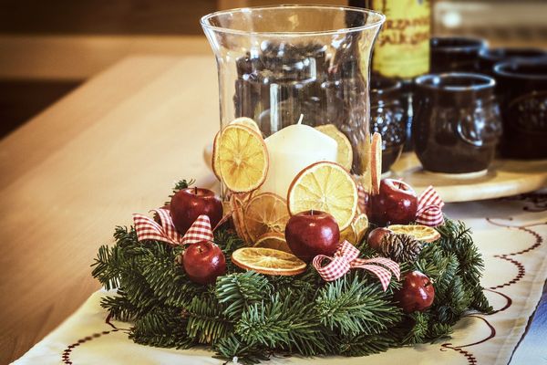 Świąteczny stół: jak przygotować stół na Boże Narodzenie?